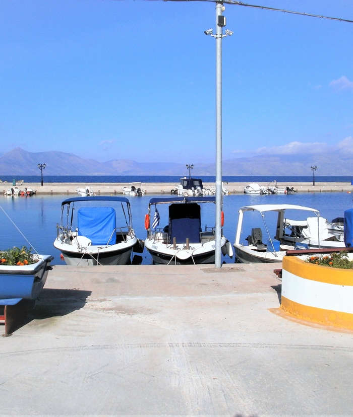 Δημοτικά αναπτυξιακά έργα του Λιμενικού Ταμείου Λουτρακίου ευνοούν την Μαυρολίμνη