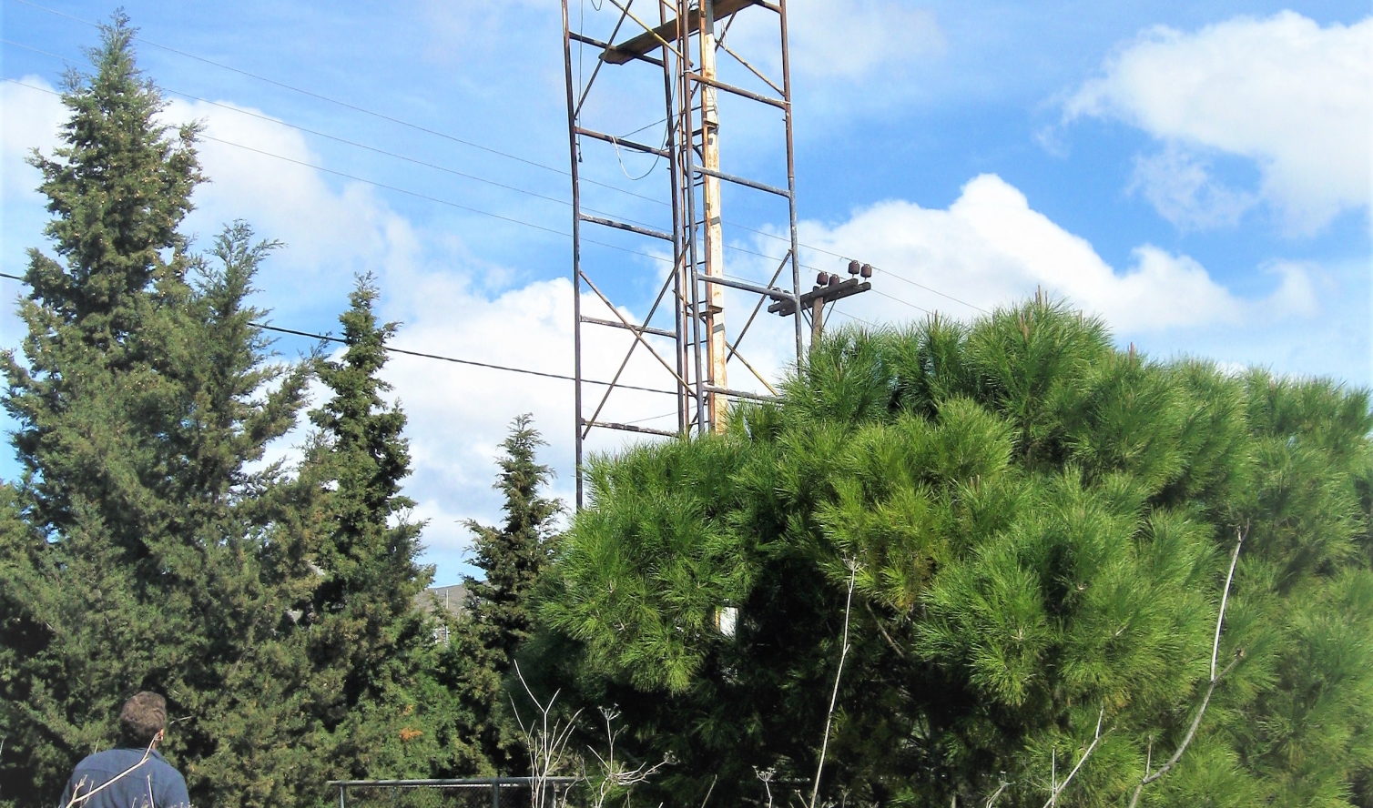 Εργασίες συντήρησης στο χώρο των αθλοπαιδιών - Αποκατάσταση ηλεκτρικού πίνακα - Βελτίωση φωτισμού